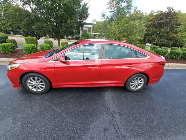 Used 2019 Hyundai Sonata SE FWD image 1