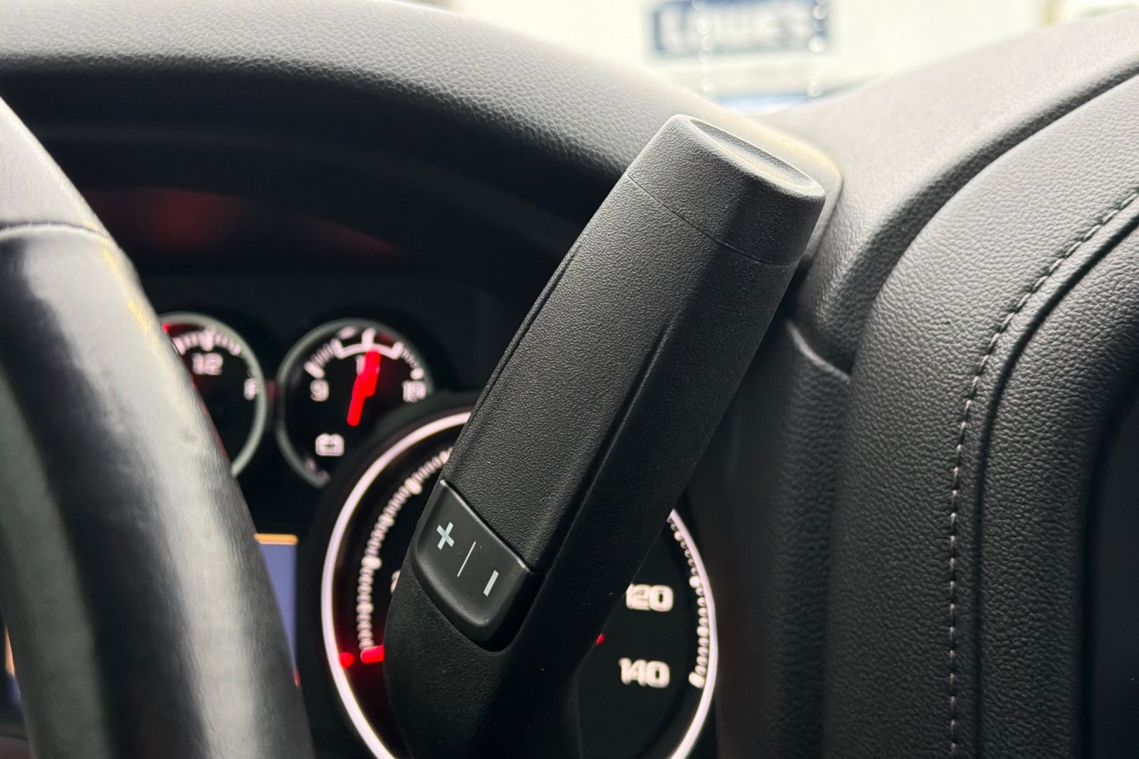 Used 2022 Chevrolet Silverado 3500 LT w/ Convenience Package image 17