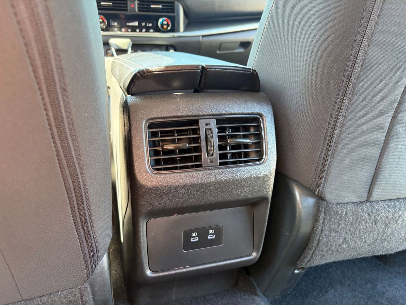 Used 2025 Nissan Rogue SV FWD image 24