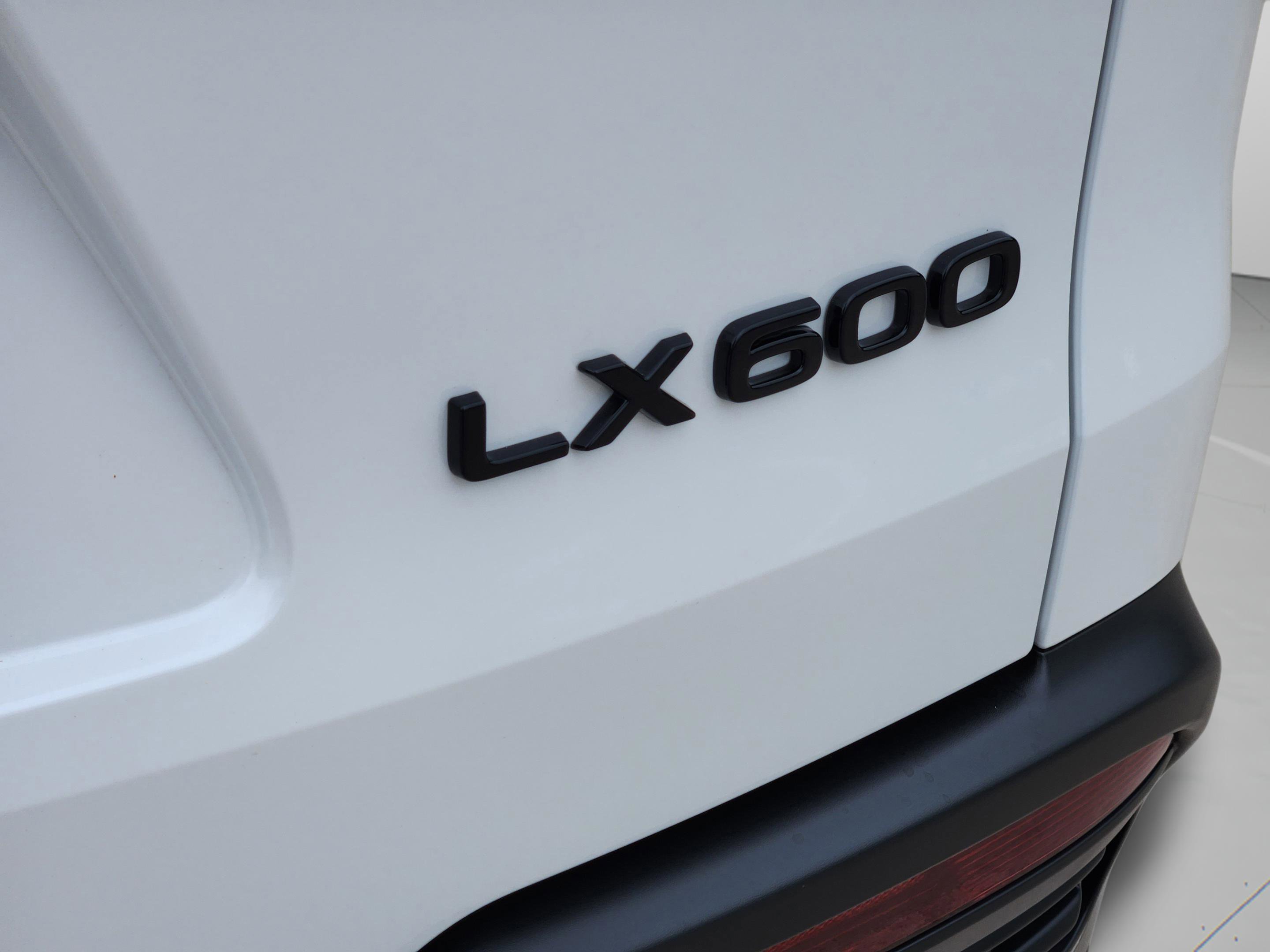 New 2026 Lexus LX 600 4WD w/ Luxury Package image 25