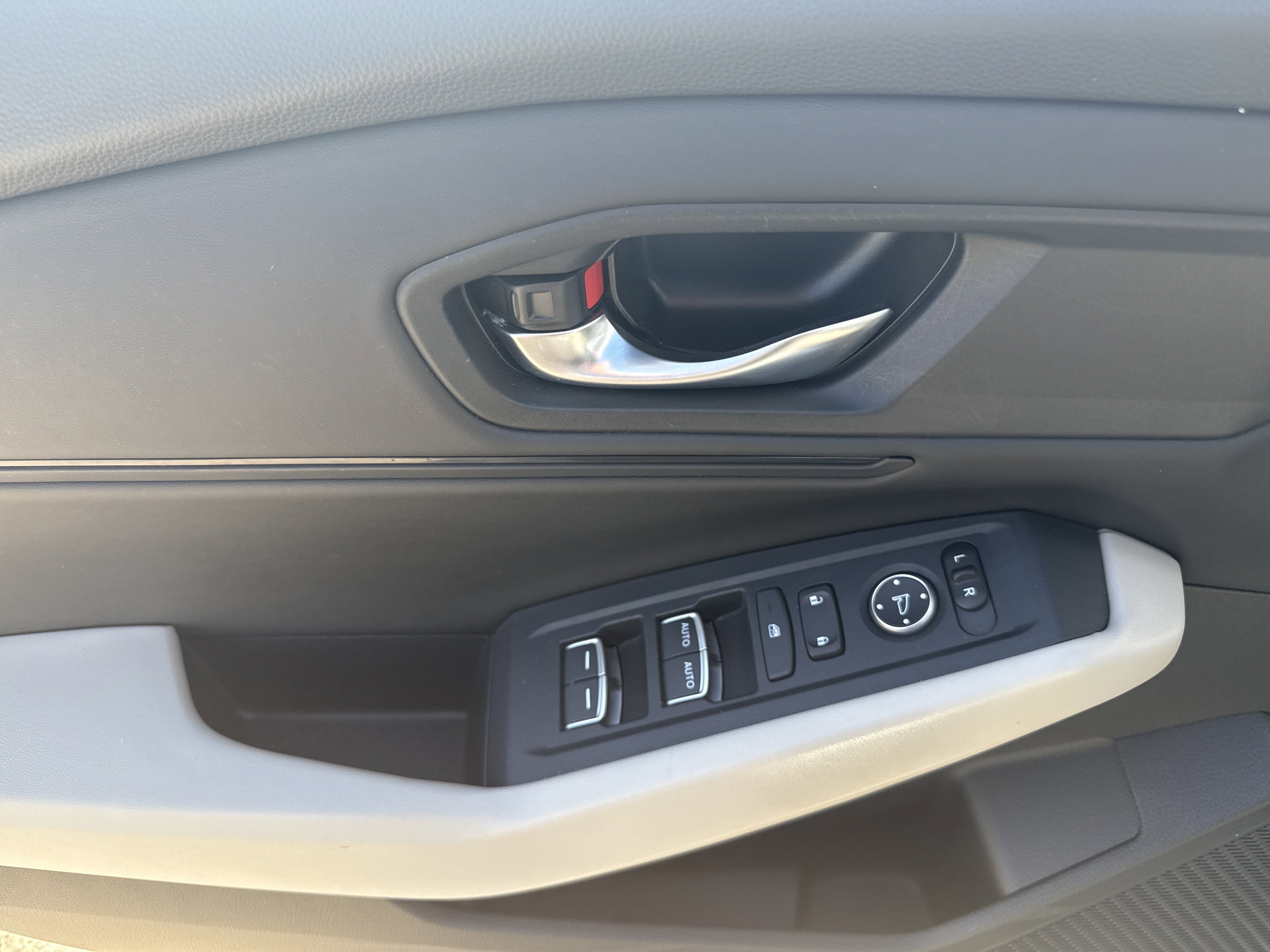 Certified 2023 Honda Accord EX image 17