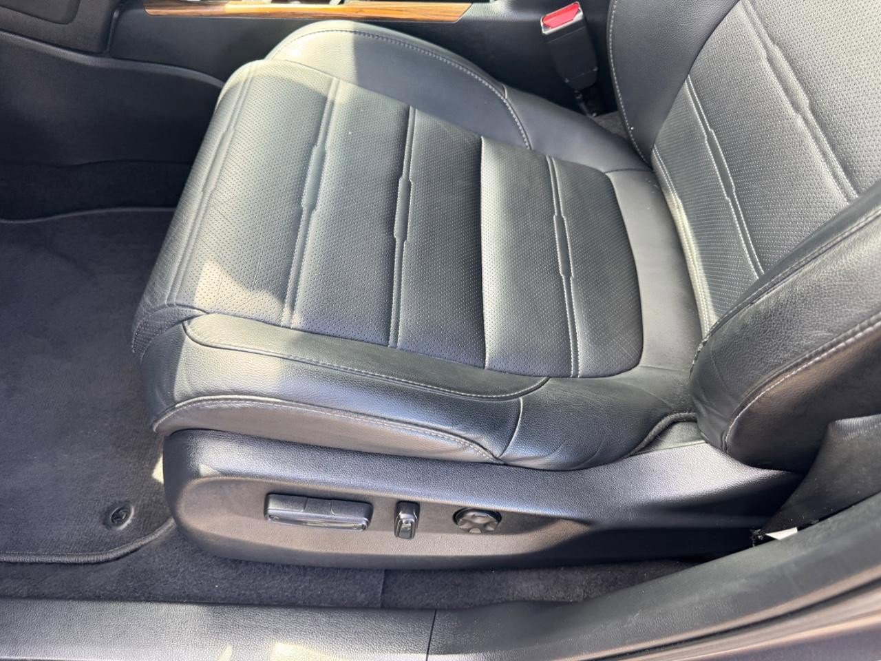 Certified 2020 Honda CR-V Touring image 17