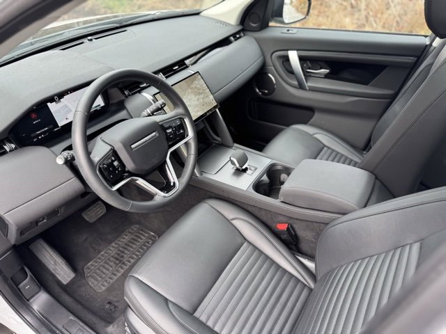 New 2025 Land Rover Discovery Sport S image 11