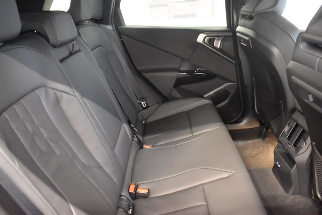 New 2026 BMW X3 xDrive30i w/ M Sport Package AWD/4WD image 17