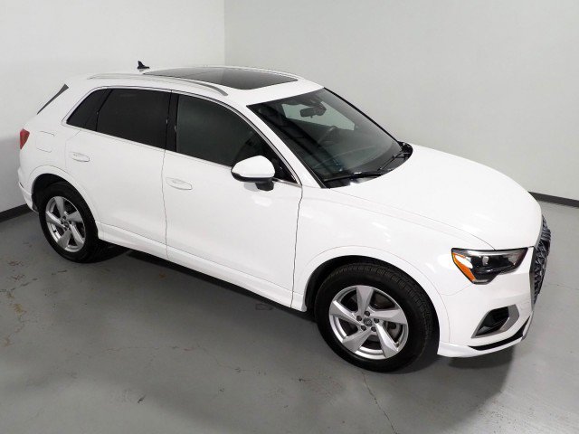 Used 2019 Audi Q3 2.0T Premium image 12