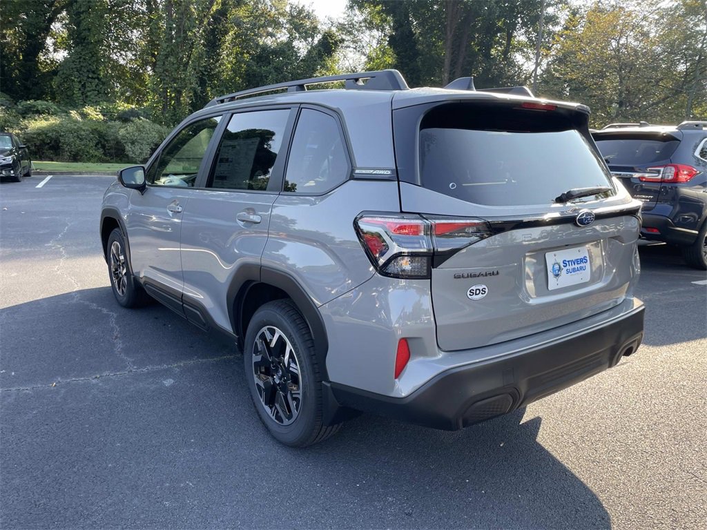 New 2025 Subaru Forester Premium image 5