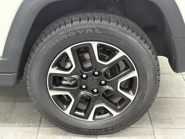 Used 2020 Jeep Compass Trailhawk AWD/4WD image 7