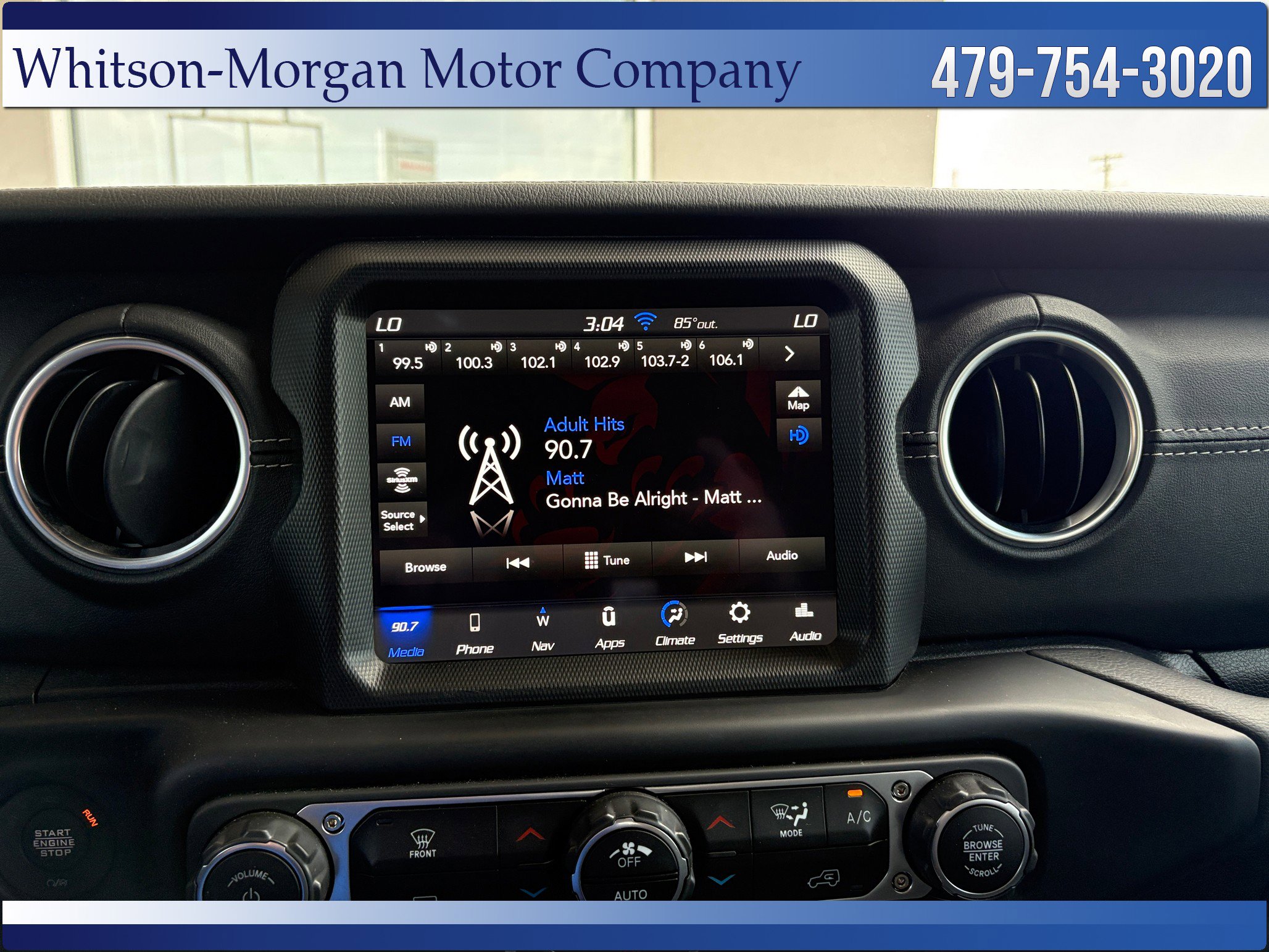 Used 2023 Jeep Wrangler Sahara AWD/4WD image 29
