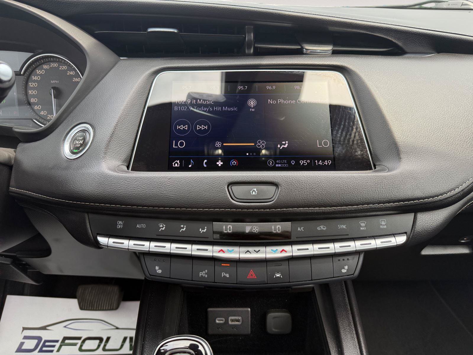 Used 2022 Cadillac XT4 Premium Luxury w/ Enhanced Visibility Package AWD/4WD image 14