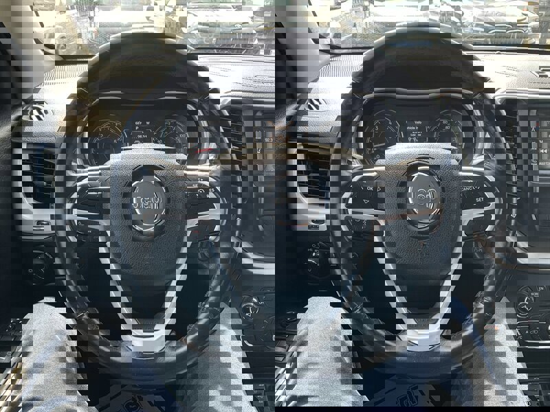 Used 2014 Jeep Cherokee Latitude w/ Comfort/Convenience Group image 25