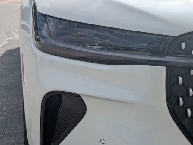 Used 2025 Lincoln Nautilus Reserve image 9