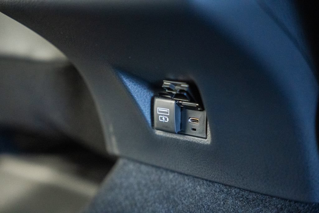 New 2026 Toyota Camry SE FWD image 33