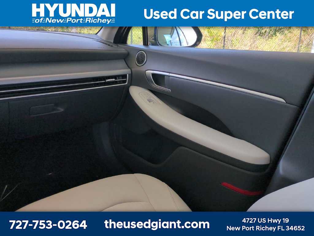Used 2025 Hyundai Sonata SEL FWD image 17