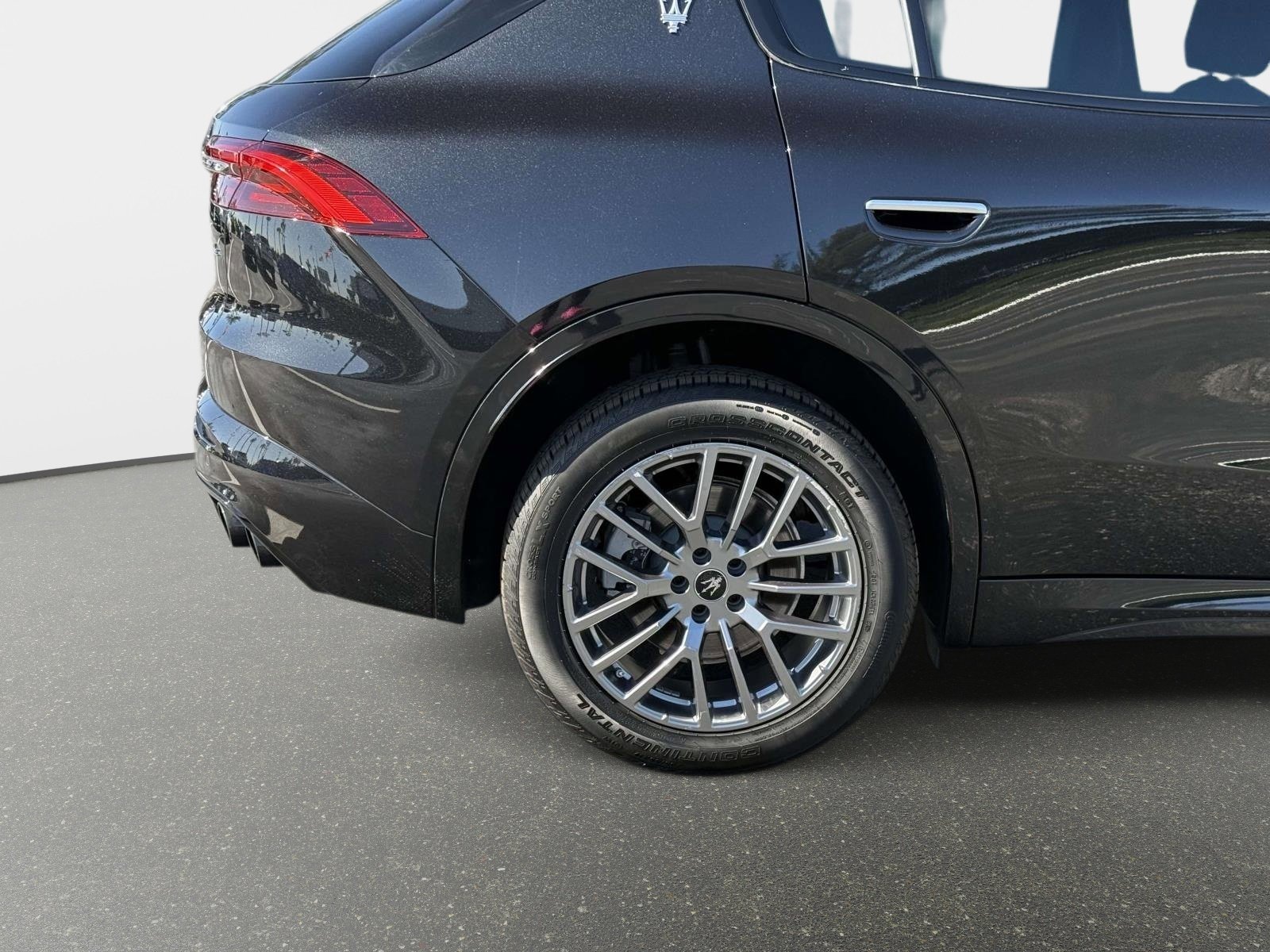 Used 2023 Maserati Grecale GT image 15