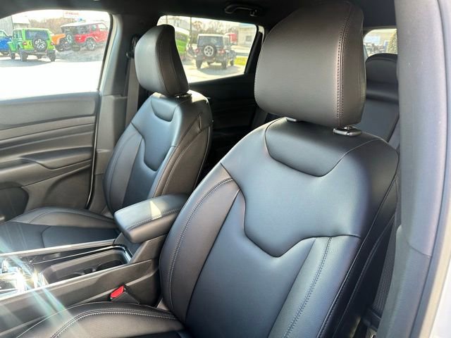 New 2026 Jeep Compass Limited image 18