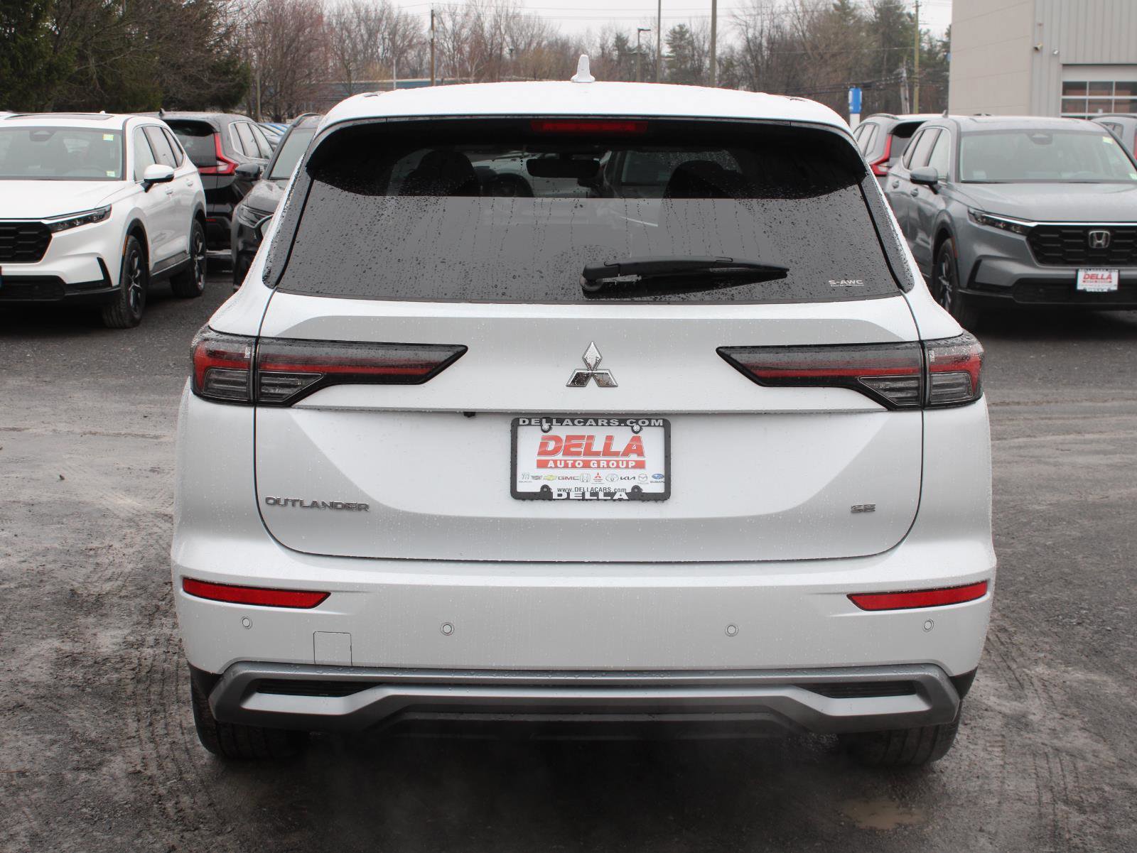 Used 2025 Mitsubishi Outlander SE AWD/4WD image 6