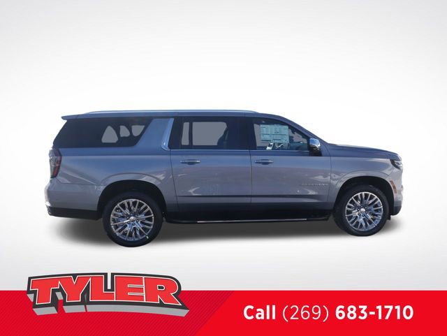 New 2026 Chevrolet Suburban Premier w/ Sun And Tow Package AWD/4WD image 9