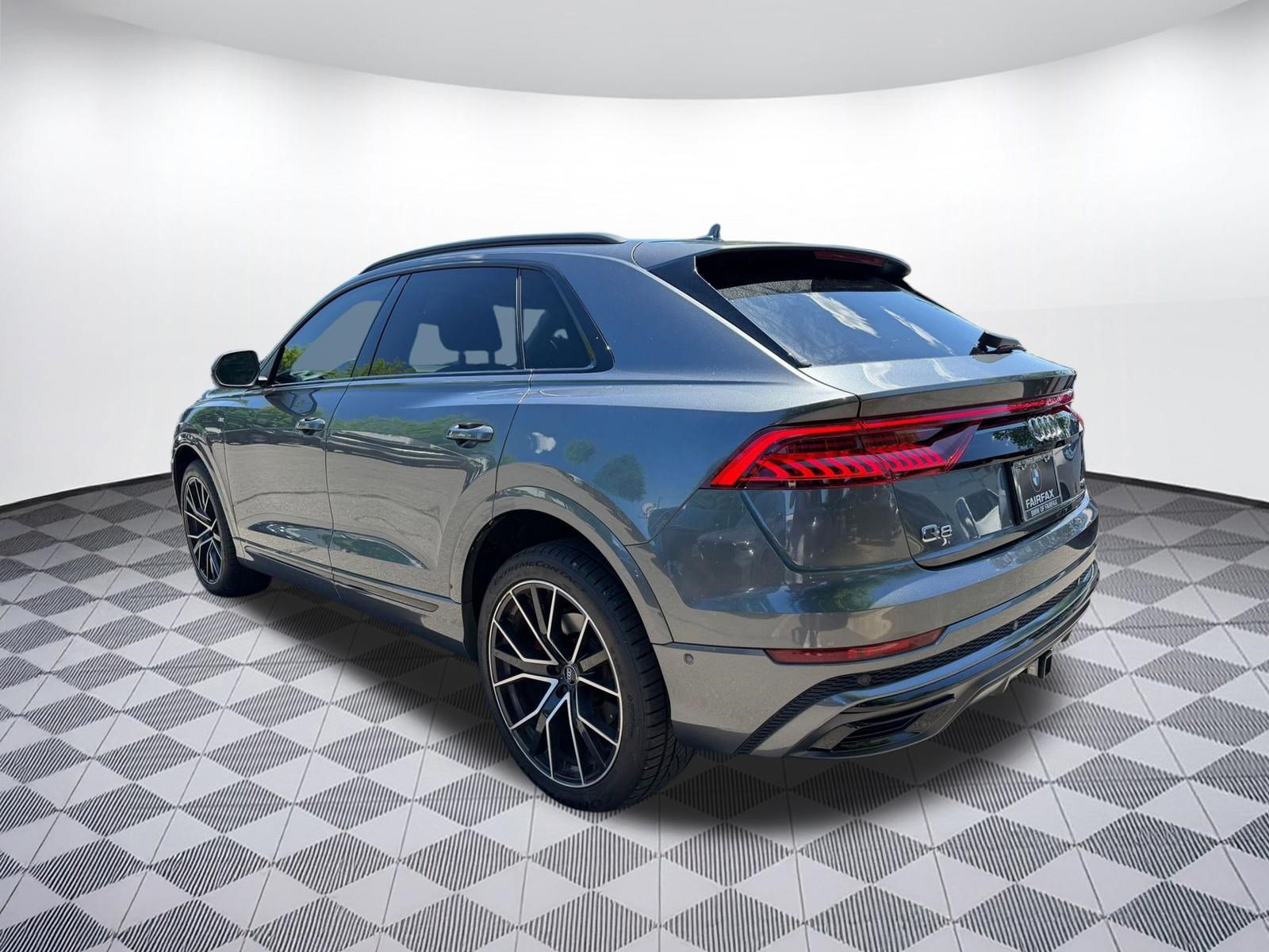 Used 2020 Audi Q8 Premium Plus w/ Premium Plus Package AWD/4WD image 3