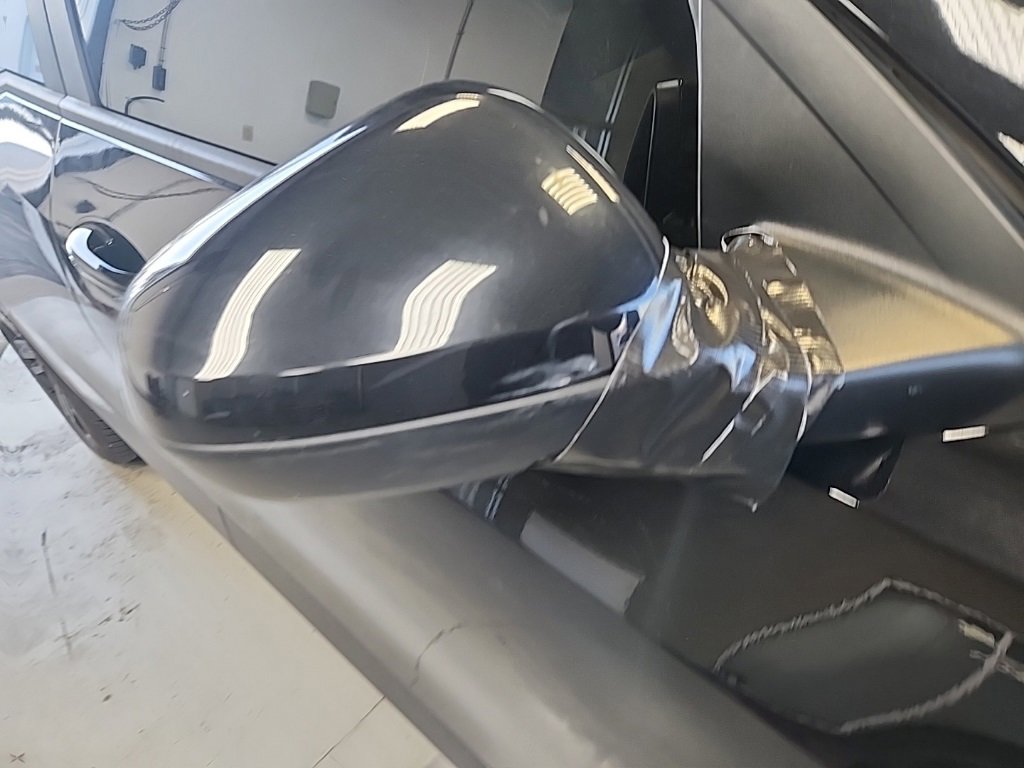 Used 2024 Chevrolet Trax ACTIV w/ Sunroof Package image 4