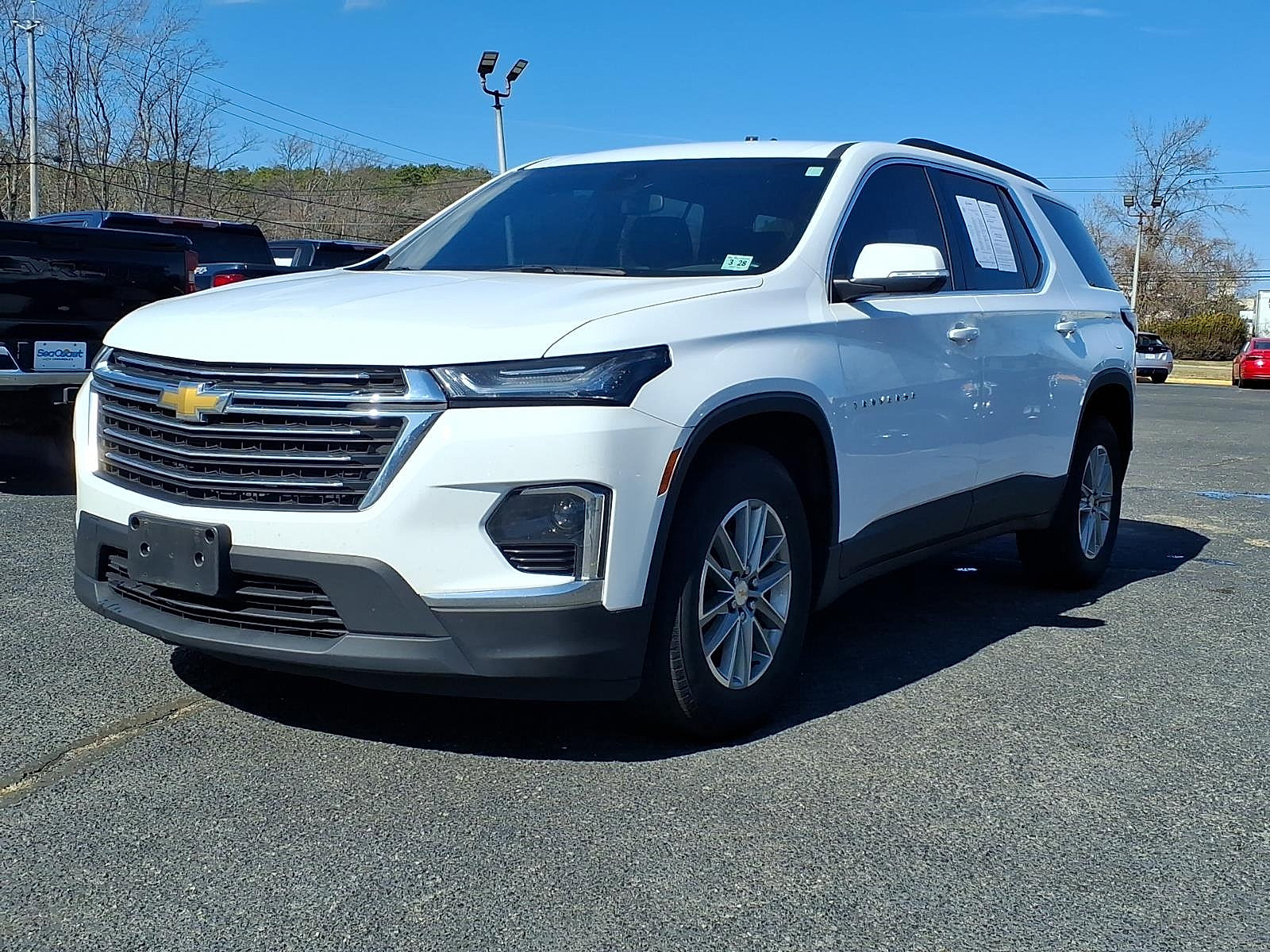 Certified 2023 Chevrolet Traverse LT w/ LPO, Floor Liner Package AWD/4WD image 3