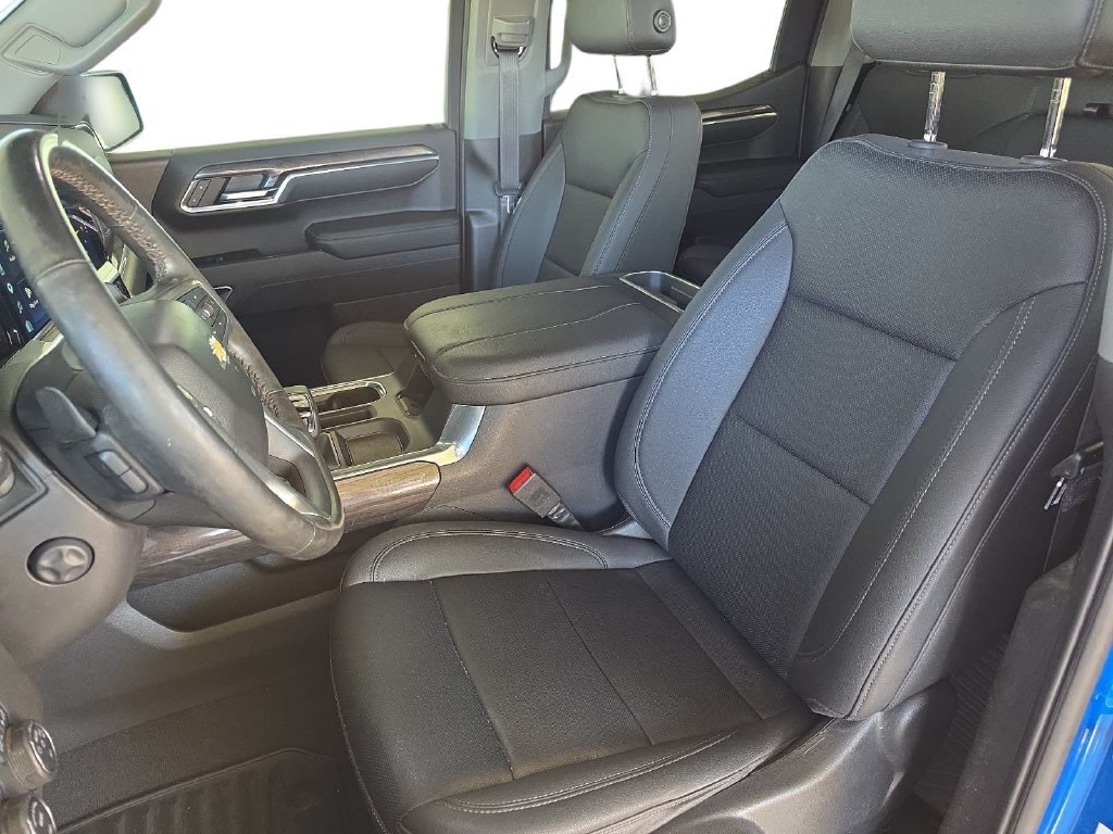 Used 2023 Chevrolet Silverado 1500 LTZ AWD/4WD image 13