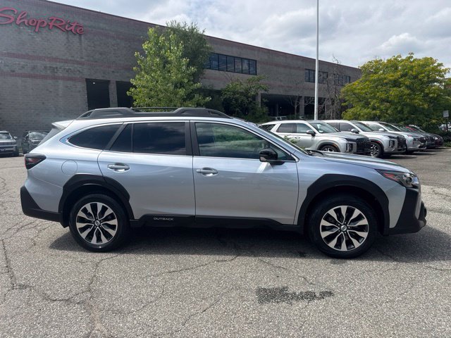 Used 2024 Subaru Outback Limited AWD/4WD image 15