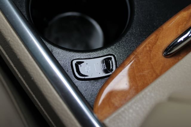 Used 2014 Chrysler 300 C w/ Light Group image 20