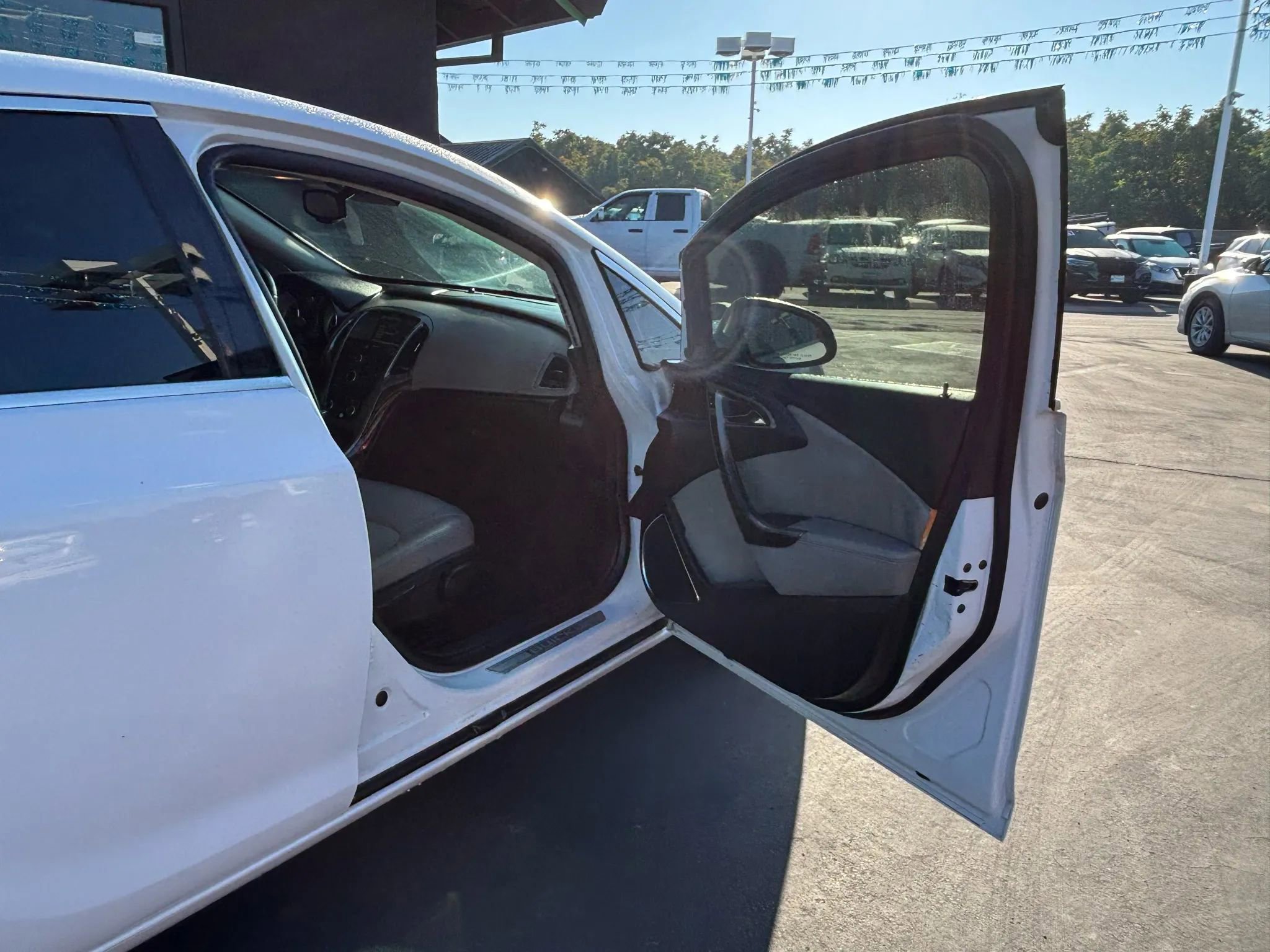 Used 2012 Buick Verano image 18