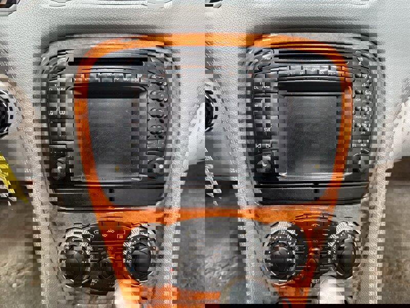 Used 2003 Mercedes-Benz SL 500 image 11