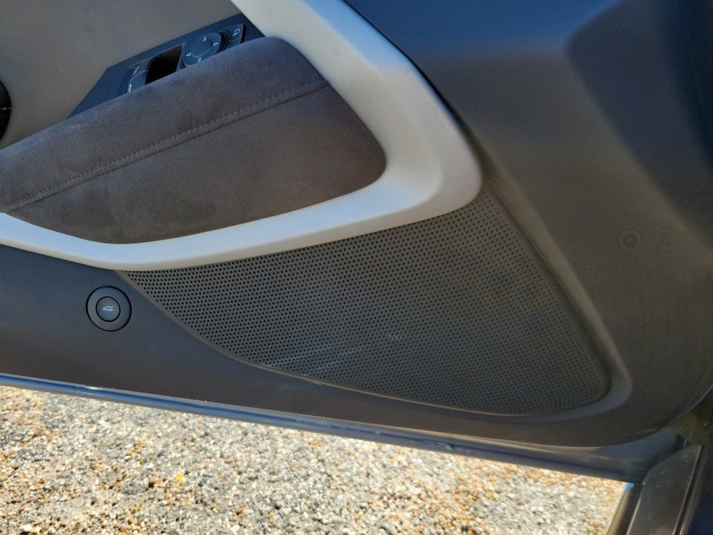 Certified 2022 Chevrolet Camaro LT RWD image 25