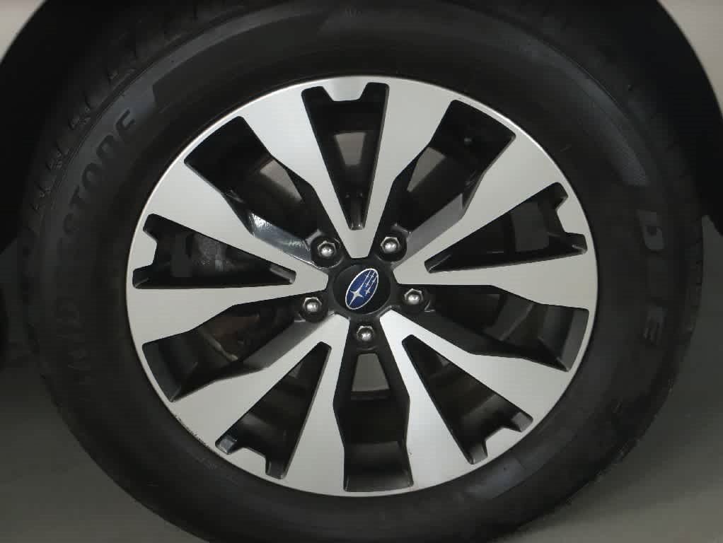 Used 2016 Subaru Outback 2.5i Limited AWD/4WD image 10