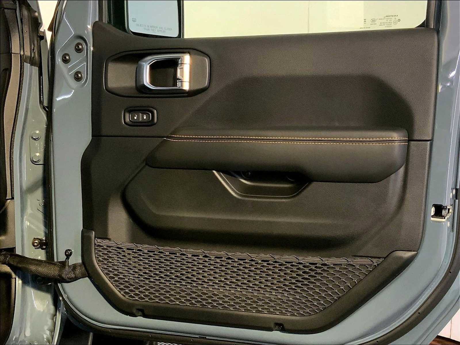 Used 2024 Jeep Wrangler Unlimited Rubicon 392 image 26