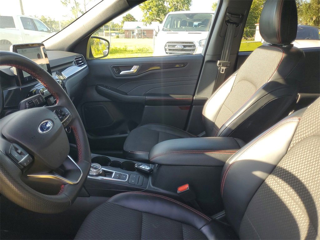 Used 2023 Ford Escape ST-Line image 14