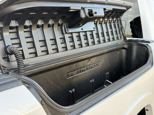 Used 2025 RAM 1500 Limited w/ Trailer Tow Group AWD/4WD image 31