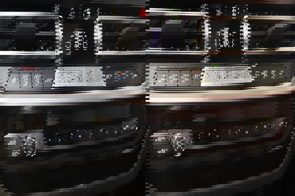 Used 2024 BMW X3 M40i image 41