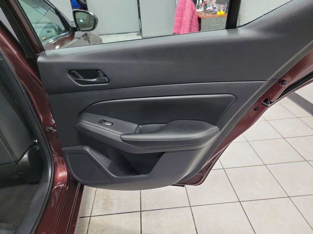 Used 2024 Nissan Altima 2.5 SV image 23