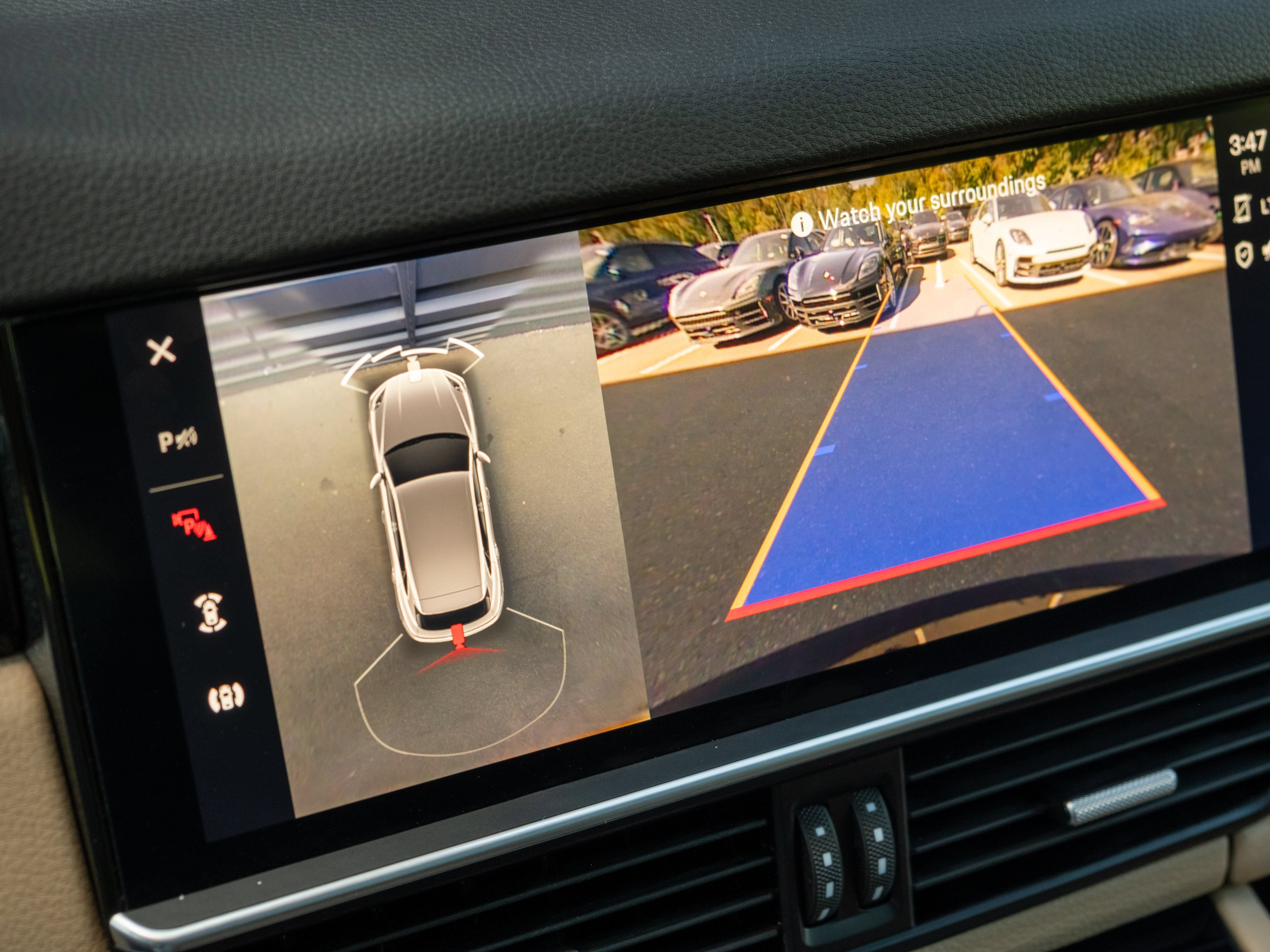 Certified 2023 Porsche Cayenne AWD/4WD image 29