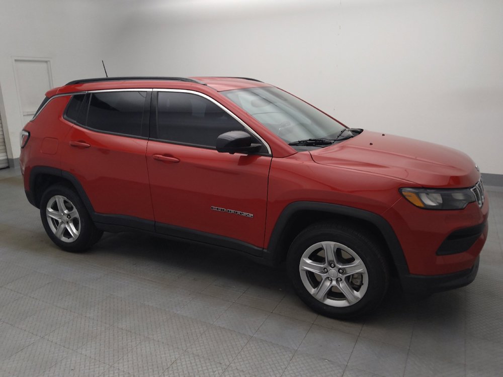 Used 2023 Jeep Compass Latitude w/ Convenience Group AWD/4WD image 11