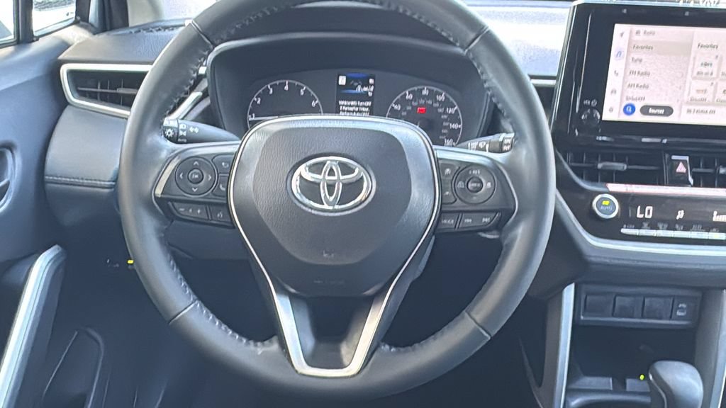Used 2024 Toyota Corolla Cross LE FWD image 10