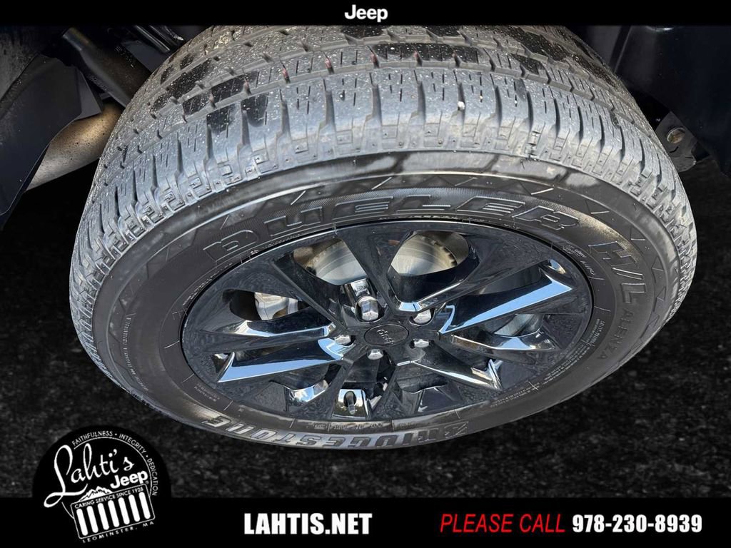 Certified 2022 Jeep Wrangler Unlimited Sahara image 23