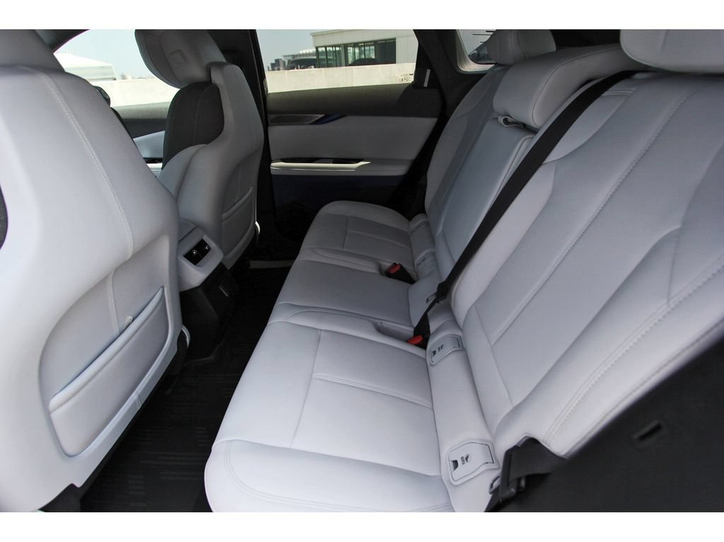 New 2027 Cadillac Optiq Luxury AWD/4WD image 7