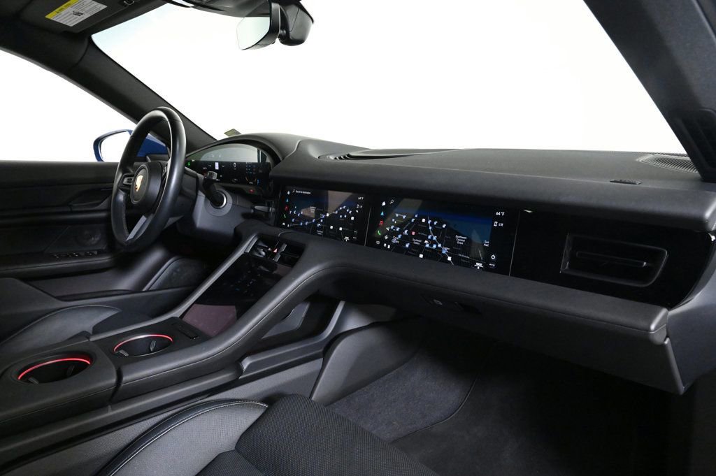 Certified 2023 Porsche Taycan 4S image 17