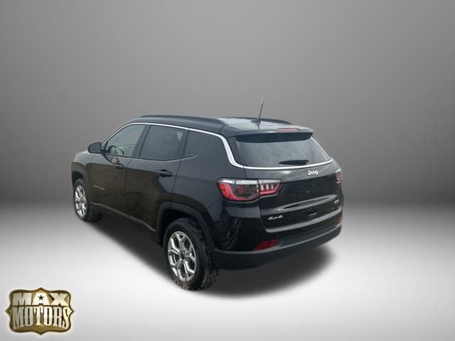 New 2025 Jeep Compass Latitude image 5