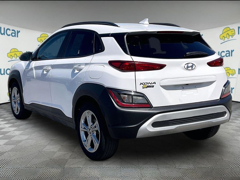 Used 2023 Hyundai Kona SEL FWD image 4