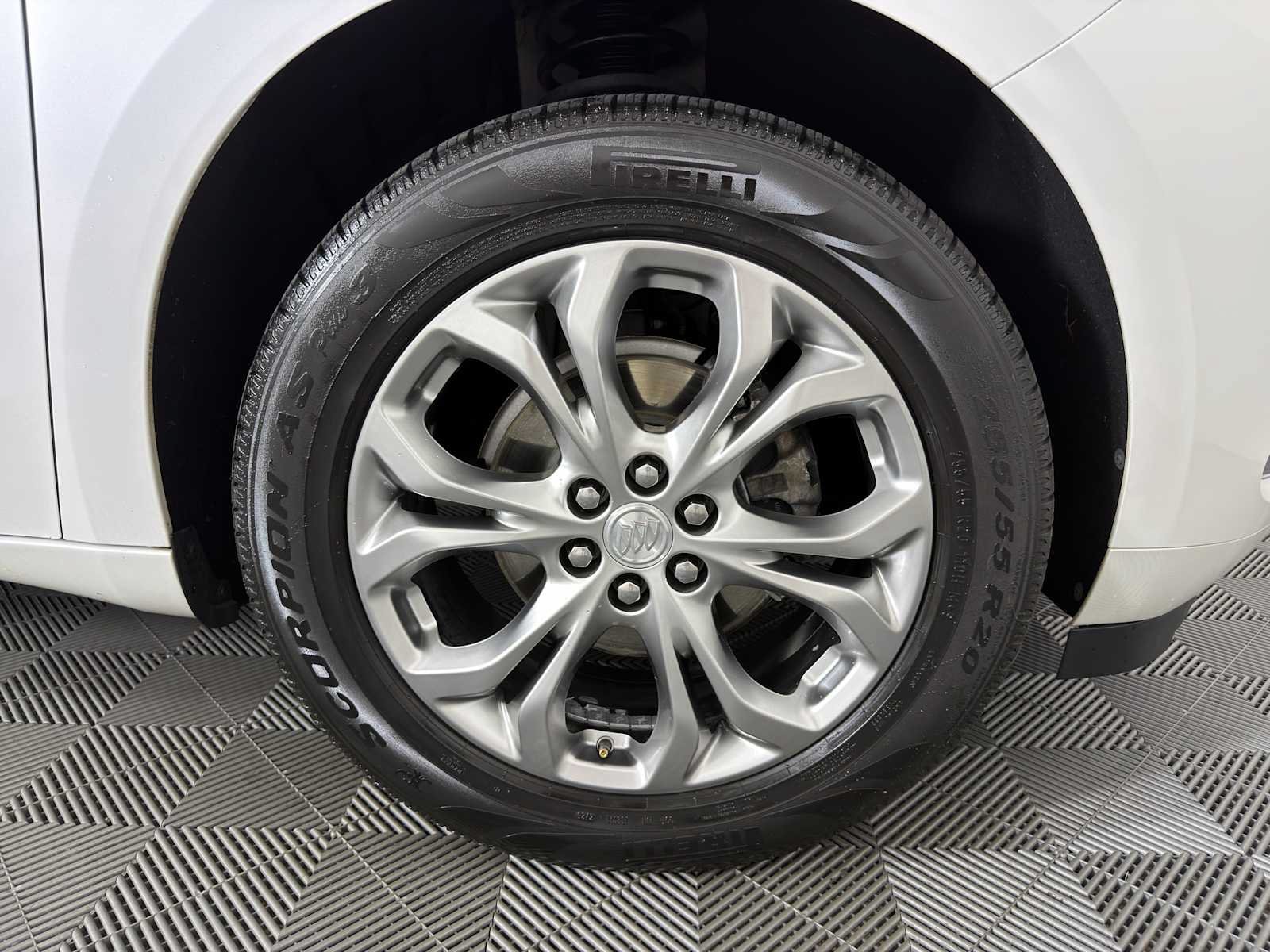 Used 2021 Buick Enclave Avenir w/ Avenir Technology Package FWD image 10