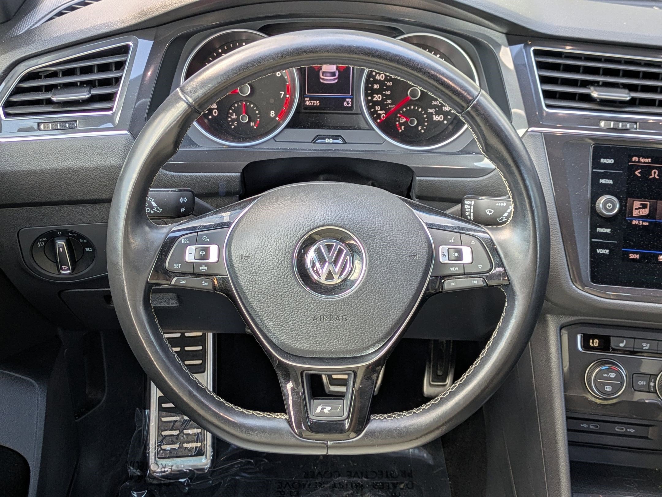 Used 2021 Volkswagen Tiguan SE image 13