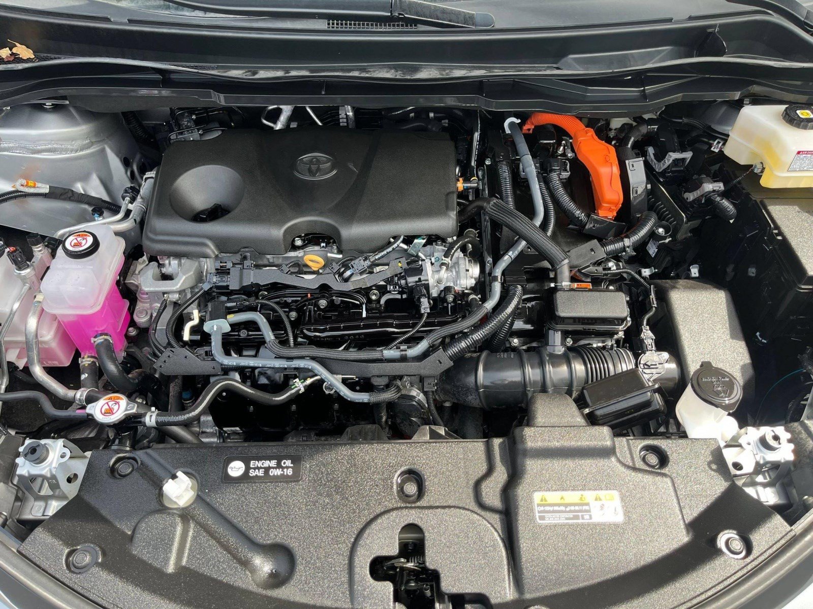 Used 2025 Toyota Sienna LE w/ LE Plus Package AWD/4WD image 32