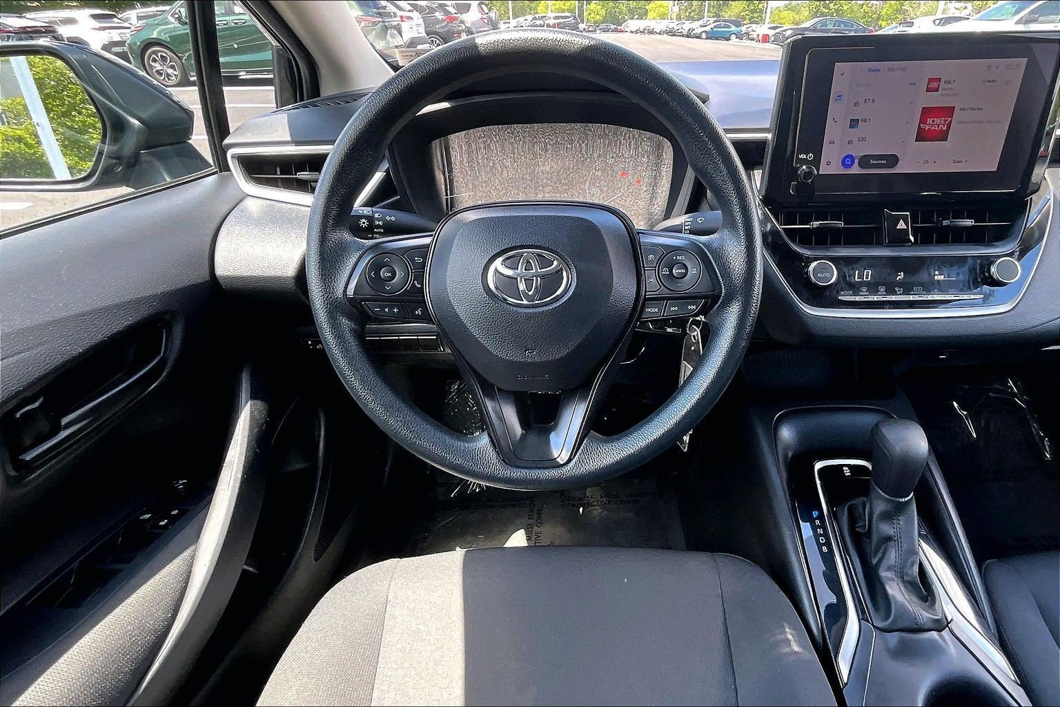 Used 2024 Toyota Corolla LE FWD image 5