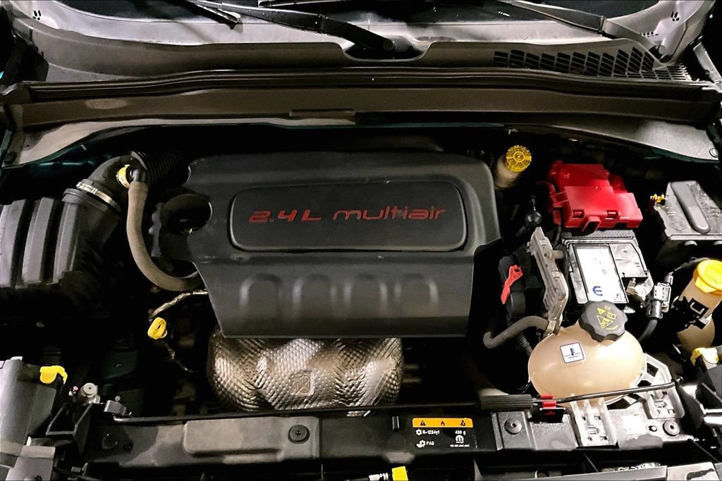 Used 2020 Jeep Renegade Latitude AWD/4WD image 28