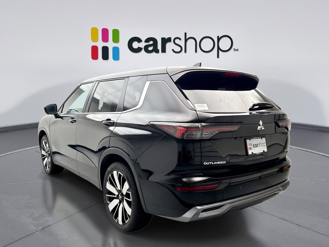 Used 2025 Mitsubishi Outlander SE AWD/4WD image 3